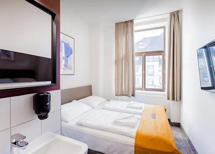 Maverick Athenaeum Budapest